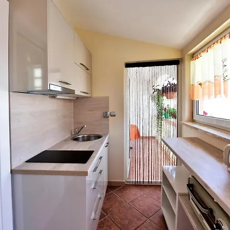 Apartments Rimac 663 Porec Exterior photo
